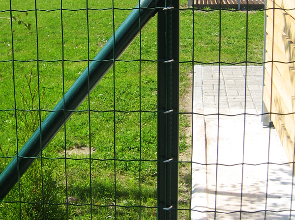 Võrkaiapost kaldtoega